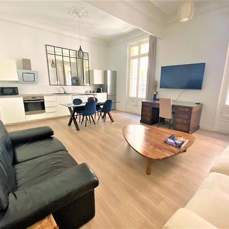Sur Le Vieux Port: T3 De 80M2, Chic Et Confortable Marseille Bagian luar foto